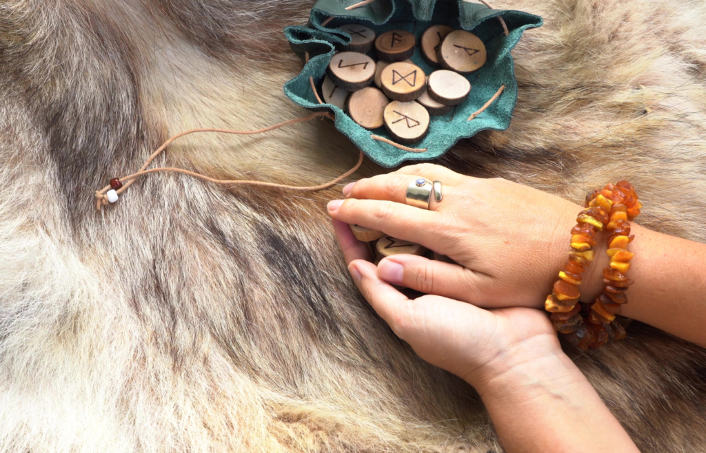 Runas de Atracción Masiva