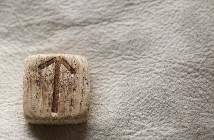 significado de la runa Tiwaz