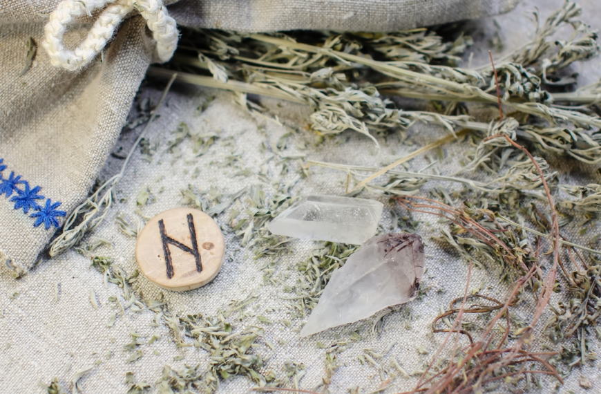 Significado de la Runa Hagalaz